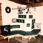 Alte Haus דינטן אם הוכקוניג