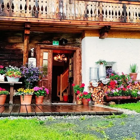 Alte Haus Динтен-ам-Хохкёниг