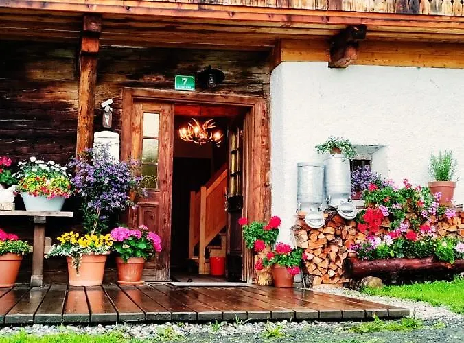 Alte Haus 디엔텐암호크코니그